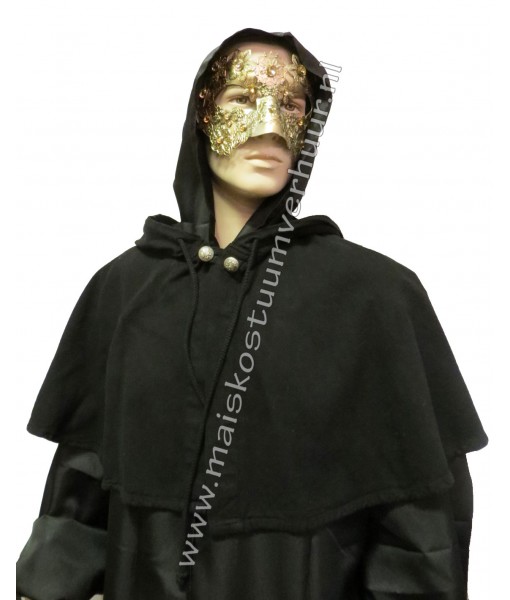 Eyes Wide Shut outfit